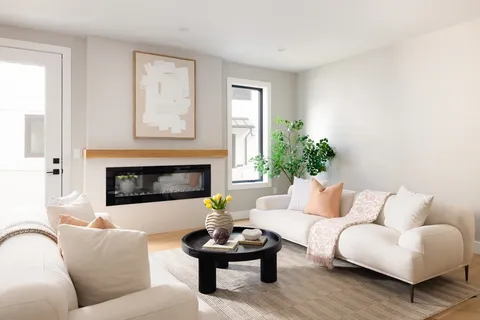 $1,775,000 | 354 Linwood Avenue, Unit 354, Newton, MA 02460