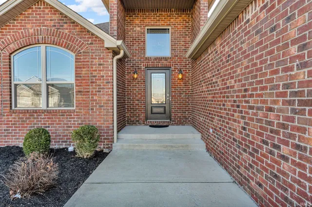 $450,000 | 2565 Coneflower Court, Columbus, IN 47201