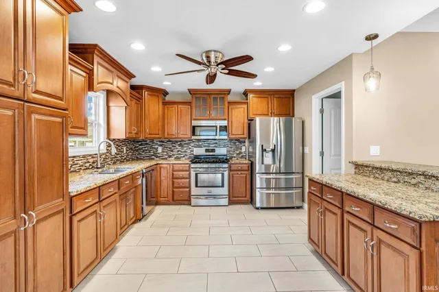 $450,000 | 2565 Coneflower Court, Columbus, IN 47201