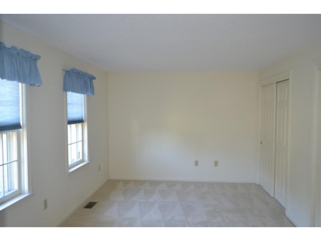 195 Winding Pond Road, Unit 195 Londonderry, NH 03053 - Photo 9 of 21 Gallery Image 9