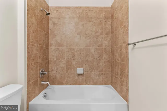 $3,500 | 13693 Neil Armstrong Avenue, Herndon, VA 20171