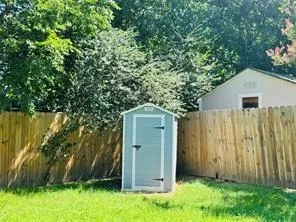 $1,600 | 1015 West Sycamore Street, Sherman, TX 75092