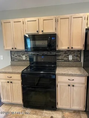 $2,300 | 1350 Portside Drive, Fleming Island, FL 32003