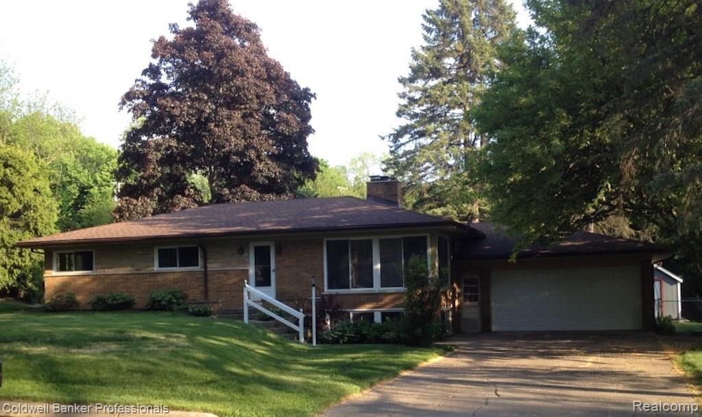 01_Front of House.jpg