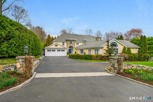 $4,695,000 | 21 Fox Hill Lane, Darien, CT 06820