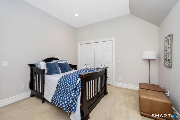 $4,695,000 | 21 Fox Hill Lane, Darien, CT 06820