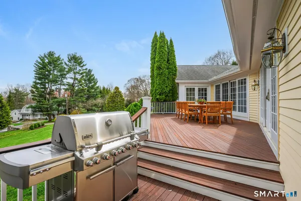 $4,695,000 | 21 Fox Hill Lane, Darien, CT 06820