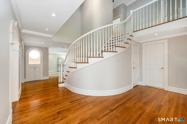 $4,695,000 | 21 Fox Hill Lane, Darien, CT 06820