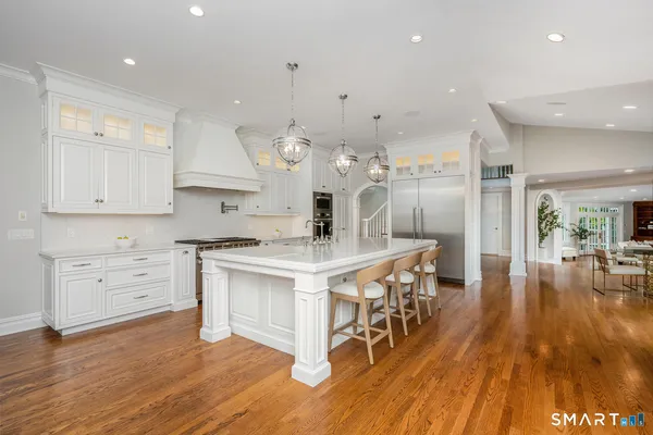 $4,695,000 | 21 Fox Hill Lane, Darien, CT 06820