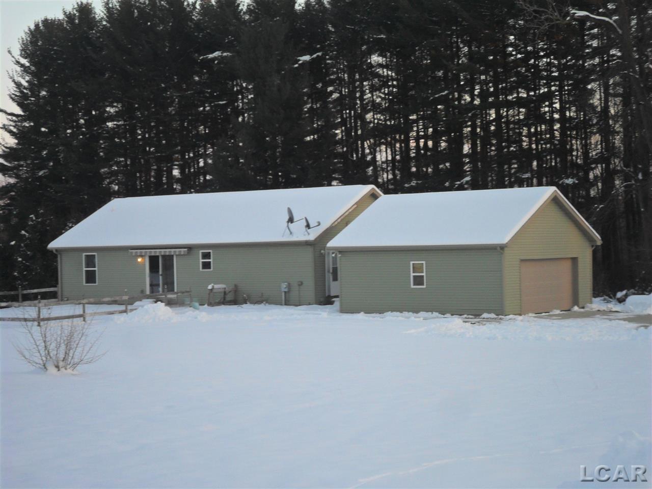 2535 Sharp Adrian, MI 49221 - Photo 2 of 35 31309256-1.JPG