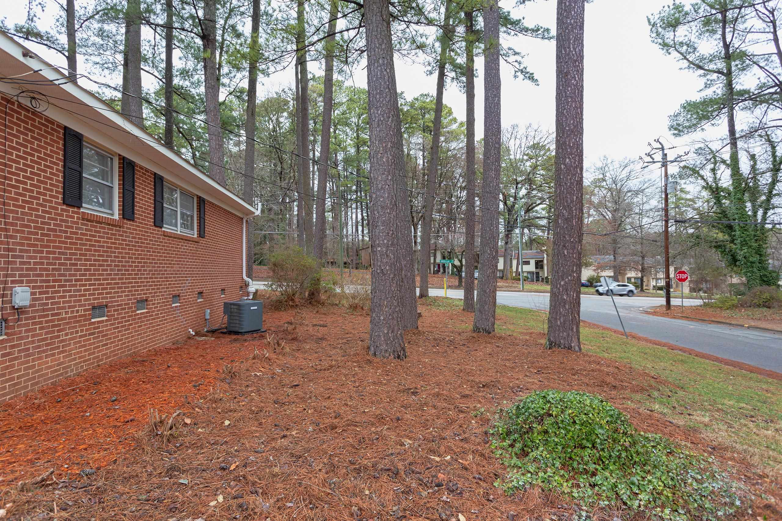 624 East Millbrook Road Raleigh, NC 27609 - Photo 29 of 30 Photo 29