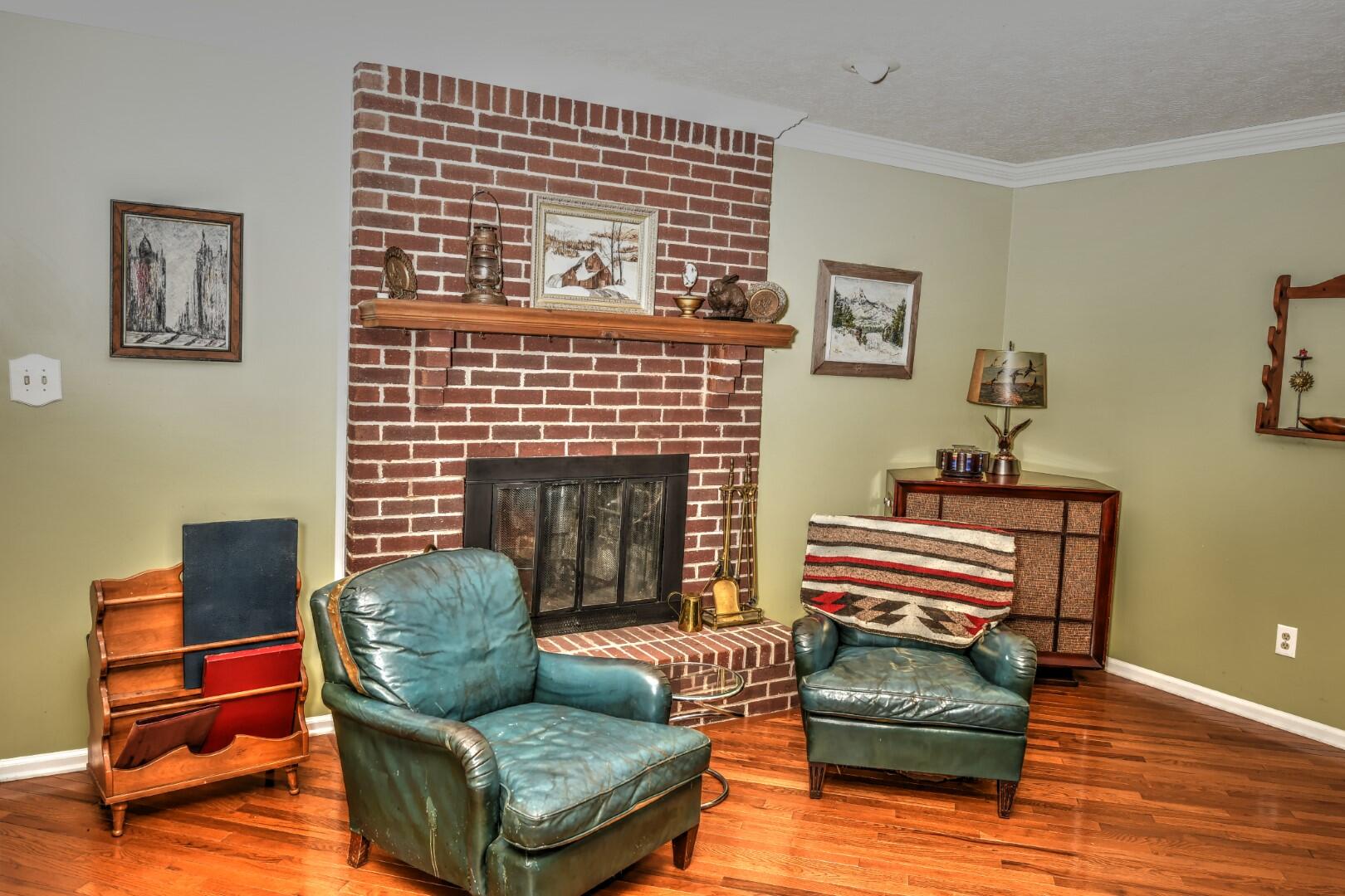 403 Normandy Road Versailles, KY 40383 - Photo 17 of 43 D4 (Large)