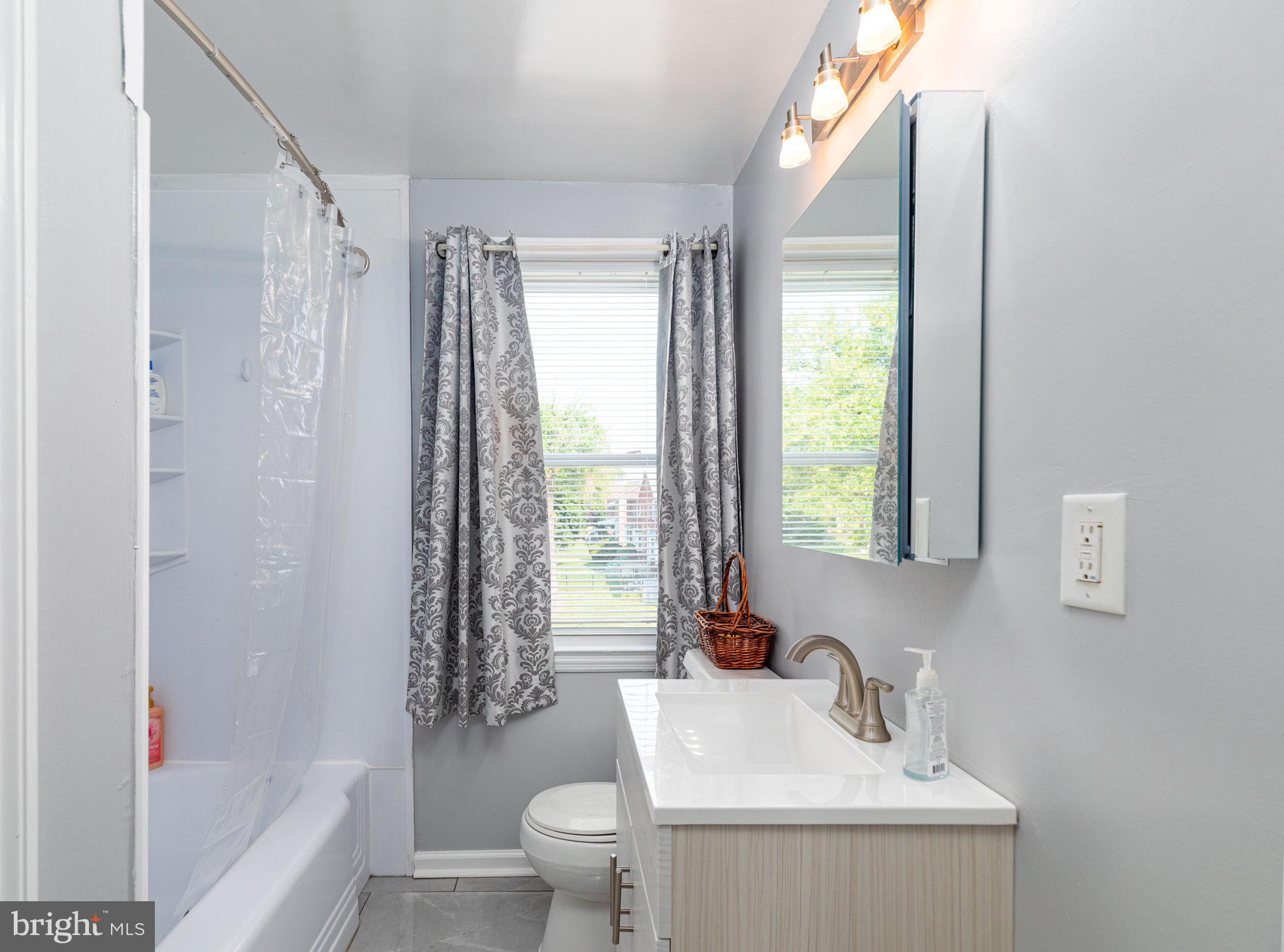 4907 Briarclift Road Baltimore, MD 21229 - Photo 17 of 25 Gallery Image 17