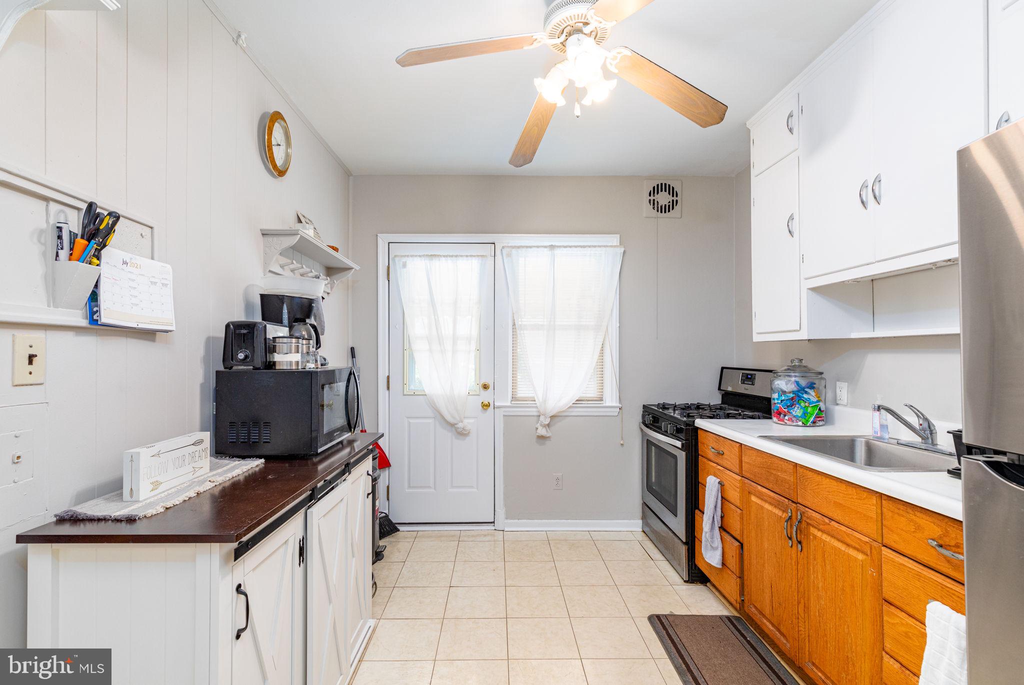 4907 Briarclift Road Baltimore, MD 21229 - Photo 9 of 25 Gallery Image 9