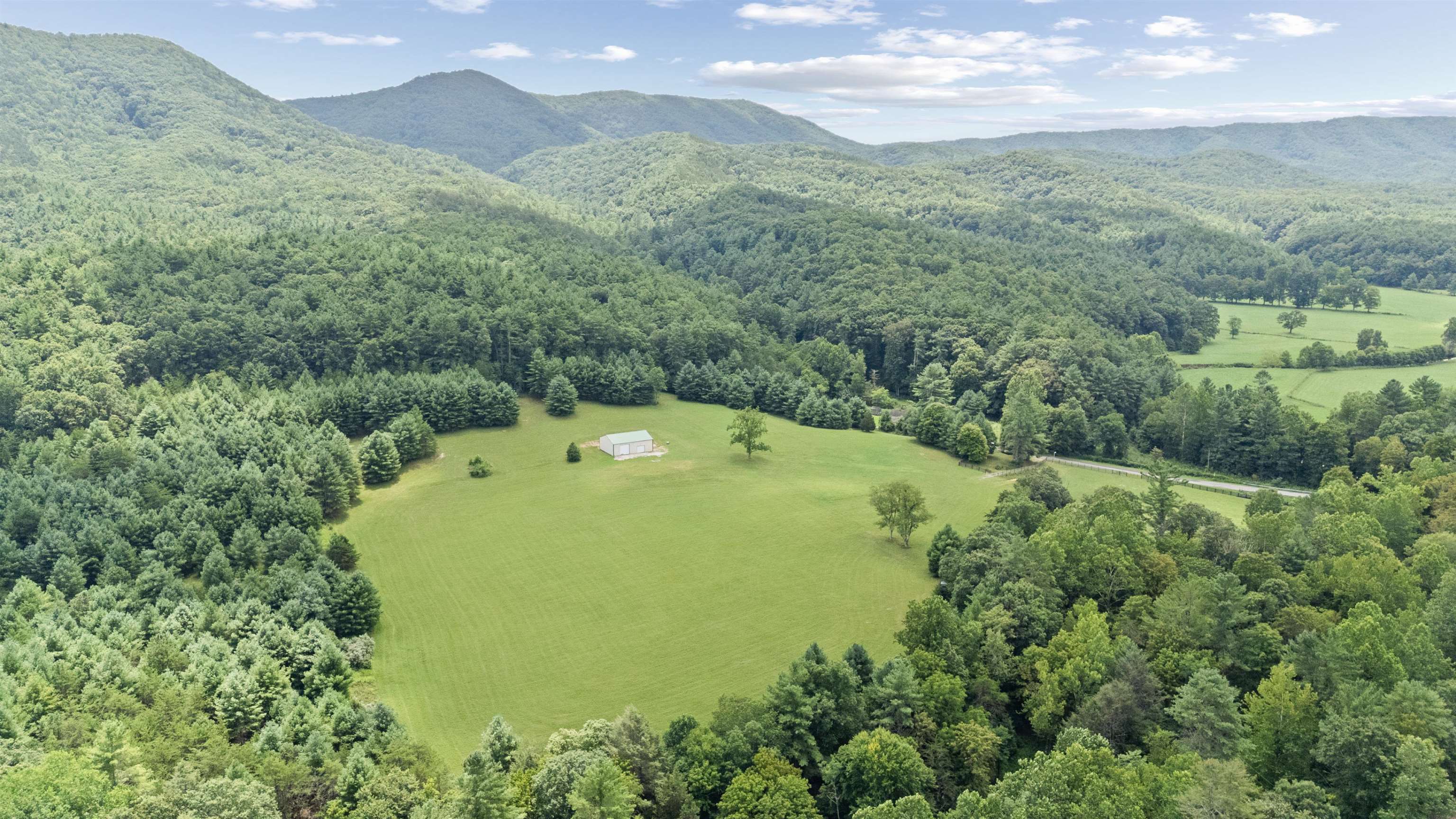 5685 Robinson Tract Road Pulaski, VA 24301 - Photo 52 of 82 Gallery Image 52