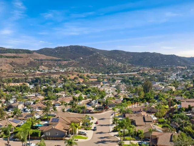 $825,000 | 13872 Jack Oak Lane, Lakeside, CA 92040