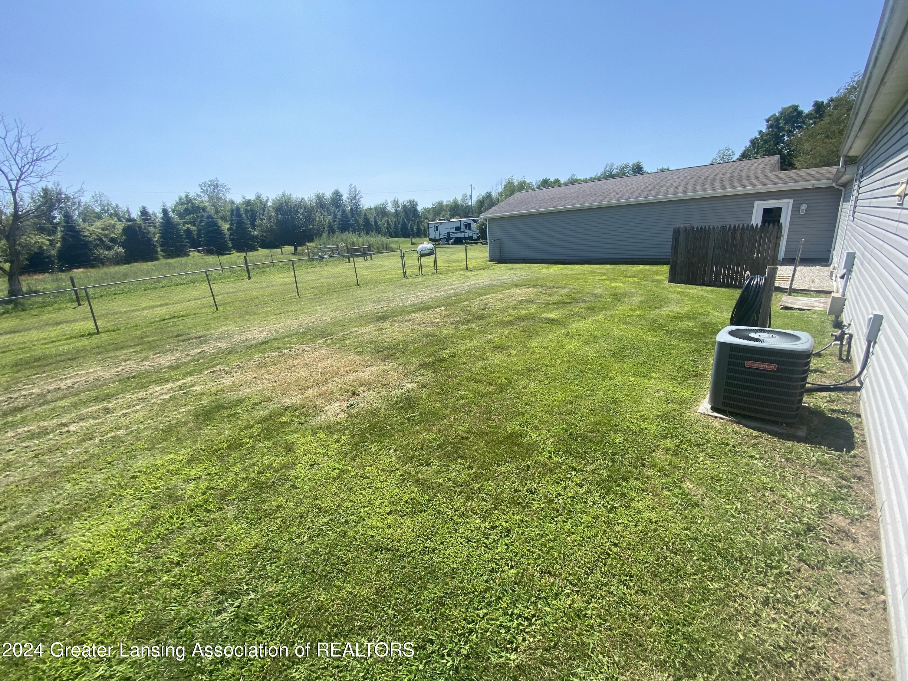 1831 North Royston Road Charlotte, MI 48813 - Photo 39 of 57 IMG_9279