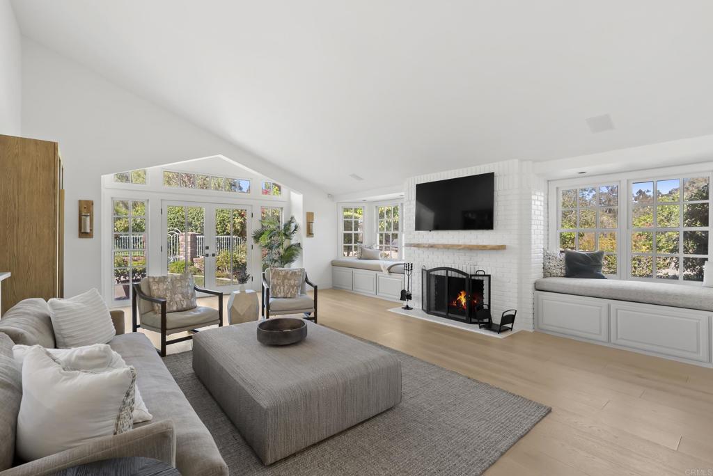 5427 La Crescenta Road Rancho Santa Fe, CA 92067 - Photo 2 of 20 Gallery Image 2