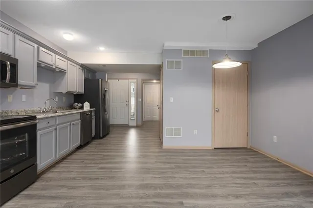 $205,000 | 8123 North Lawn Avenue, Kansas City, MO 64119