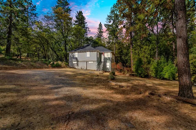 $298,000 | 125 Railroad Flat Road, Mokelumne Hill, CA 95245