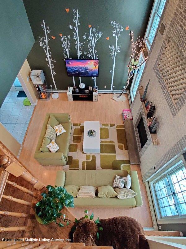 275 St George Road Staten Island, NY 10306 - Photo 5 of 29 3