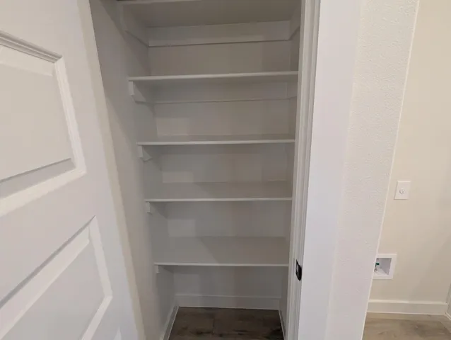 $1,825 | 2008 Cottonwood Avenue, Wolfforth, TX 79382