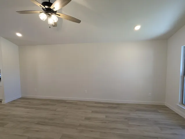 $1,825 | 2008 Cottonwood Avenue, Wolfforth, TX 79382