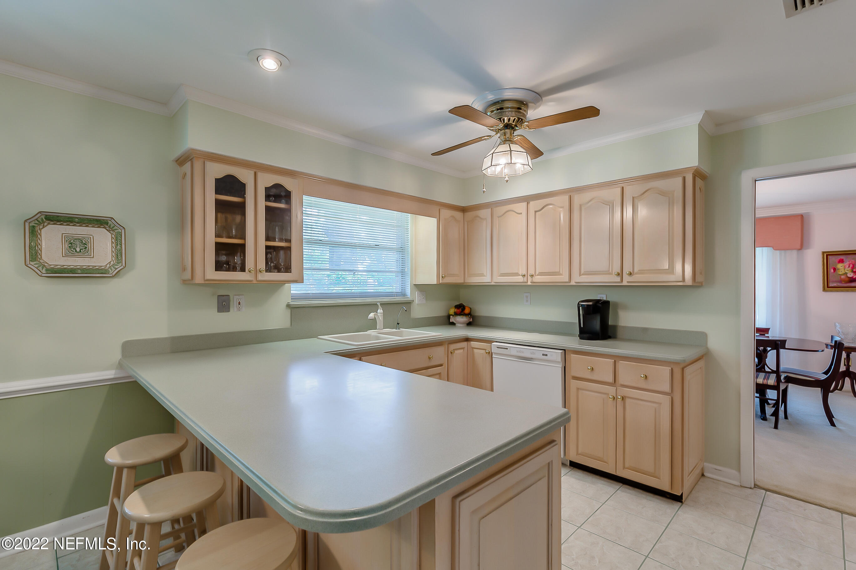 9475 Woodhaven Road Jacksonville, FL 32257 - Photo 23 of 78 Kitchen