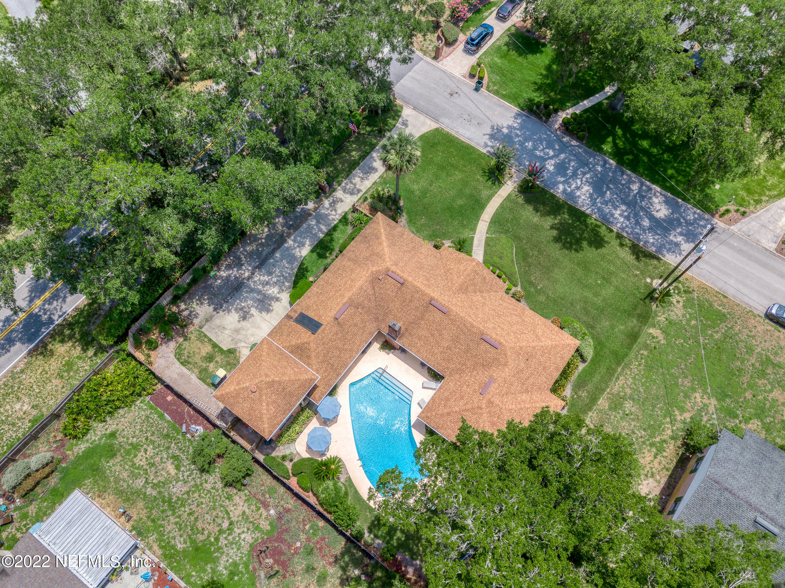 9475 Woodhaven Road Jacksonville, FL 32257 - Photo 72 of 78 an aerial view of a house