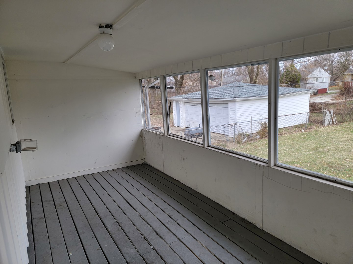 117 South Willow Lane Glenwood, IL 60425 - Photo 12 of 27 a view of an empty room with a window