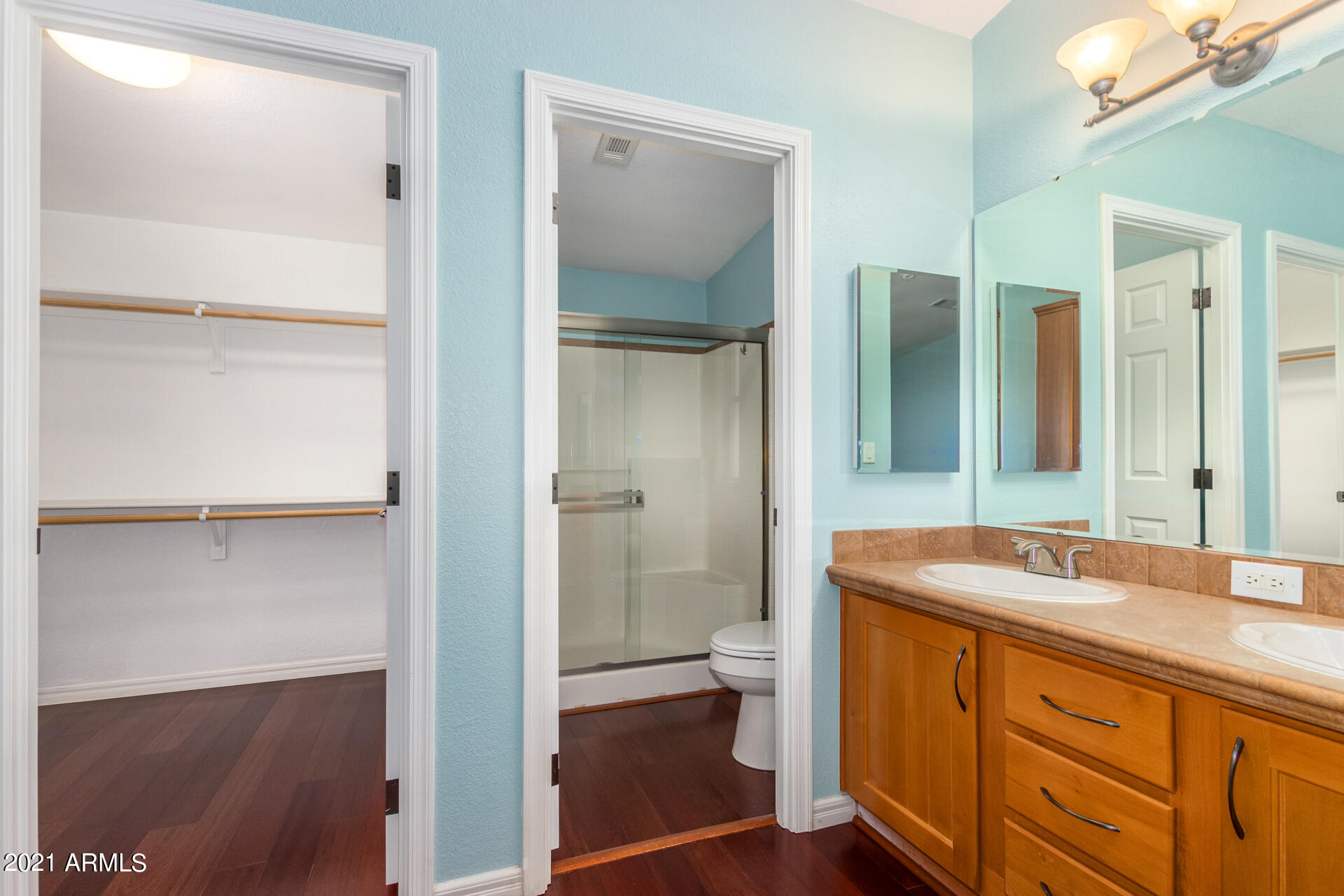 3301 South Goldfield Road, Unit 5074 Apache Junction, AZ 85119 - Photo 25 of 50 Master Bathroom 1