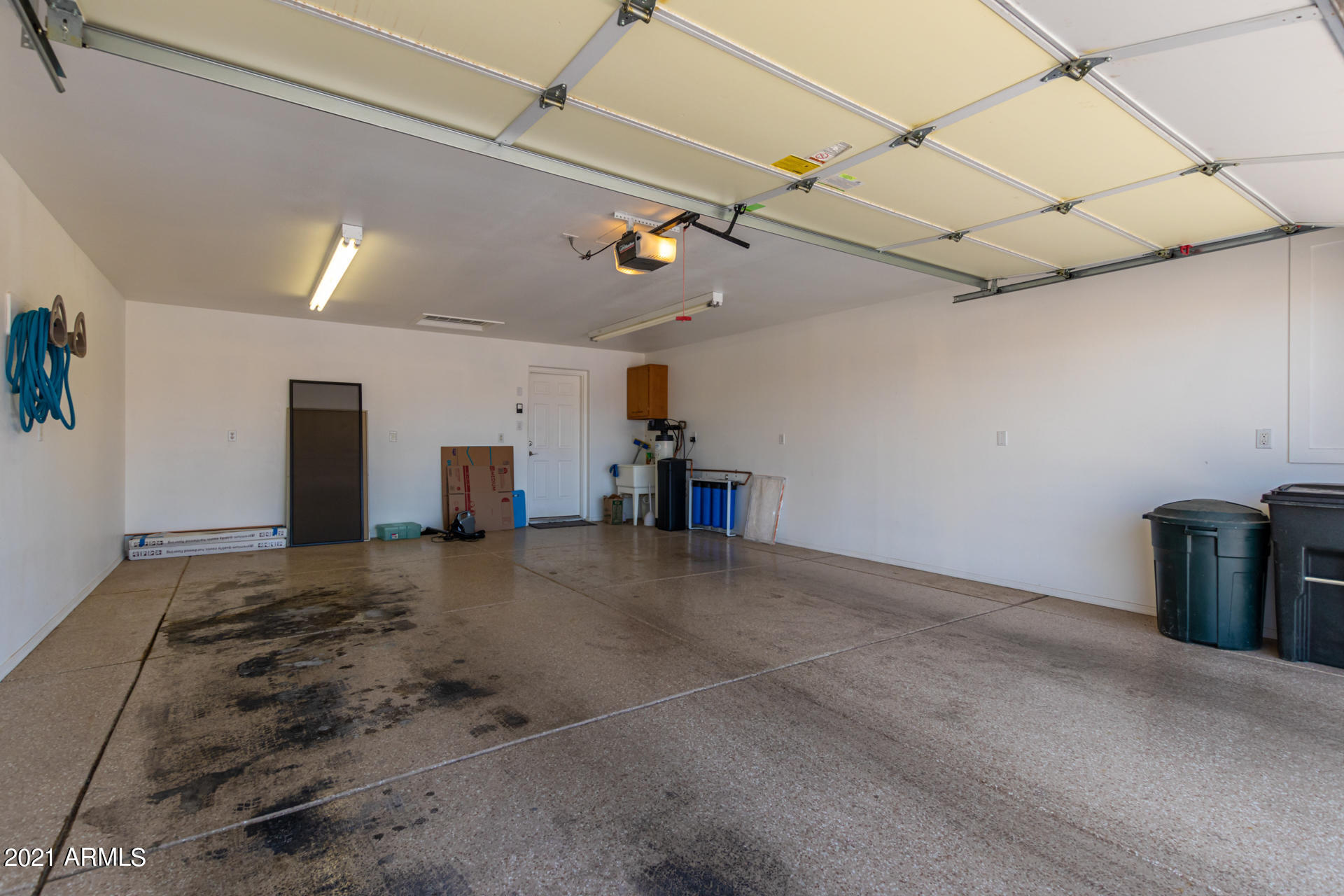 3301 South Goldfield Road, Unit 5074 Apache Junction, AZ 85119 - Photo 38 of 50 Garage