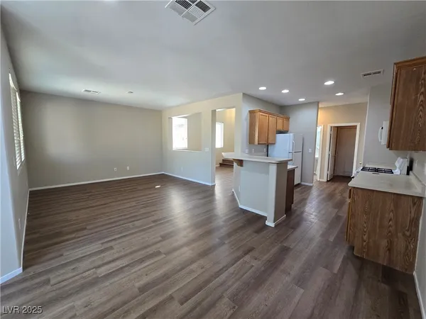$2,050 | 9560 Parker Springs Court, Las Vegas, NV 89166