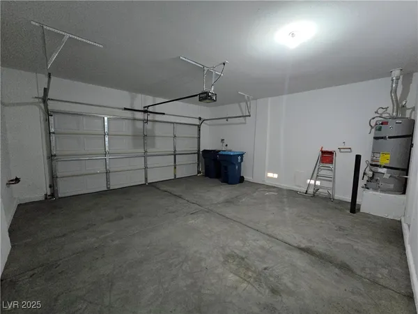 $2,050 | 9560 Parker Springs Court, Las Vegas, NV 89166