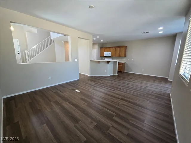 $2,050 | 9560 Parker Springs Court, Las Vegas, NV 89166