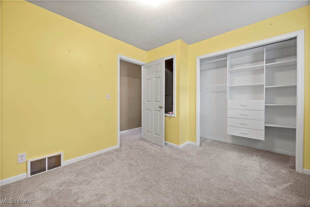 40175 Banks Road Grafton, OH 44044 - Photo 14 of 34