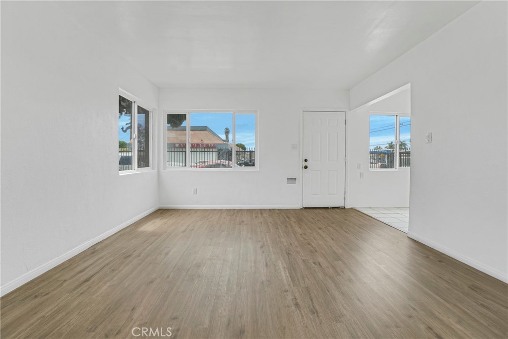 904 South Bullis Road Compton, CA 90221 - Photo 5 of 20 Gallery Image 5