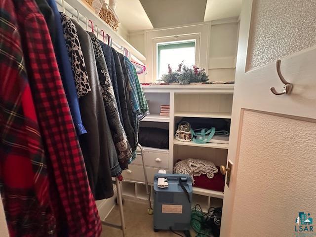 1601 4th Avenue International Falls, MN 56649 - Photo 18 of 50 View of spacious closet