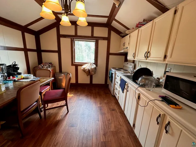 $345,000 | 1601 4th Avenue, International Falls, MN 56649