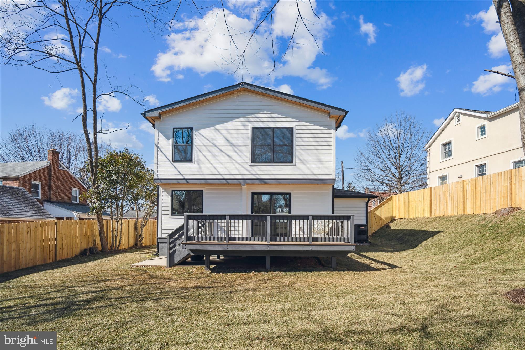 10011 Sidney Road Silver Spring, MD 20901 - Photo 32 of 35 a view of a house with a house in the background