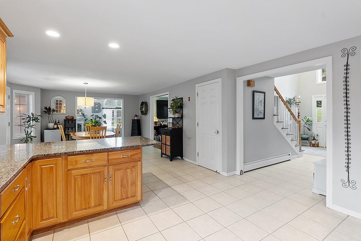 164 North Pond Road Chester, NH 03036 - Photo 11 of 40 Gallery Image 11