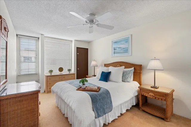 a view of living room washer and dryer