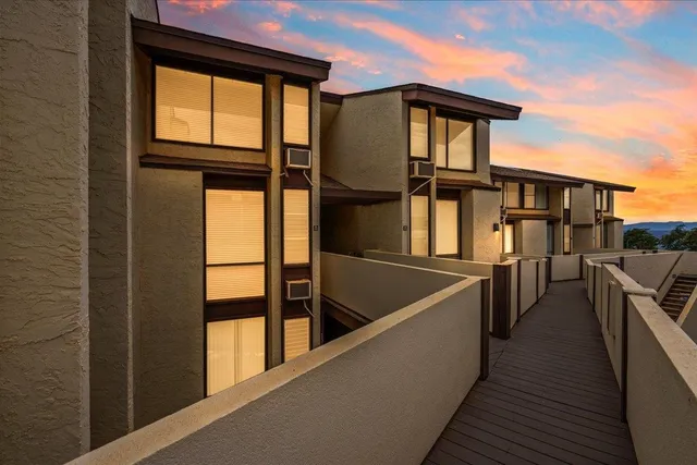 $995,000 | 2737 South Kihei Road, Unit 330, Kihei, HI 96753