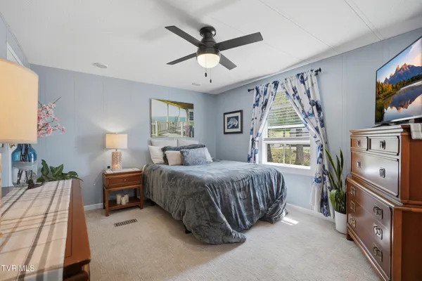 $199,900 | 110 Little League Road Northeast, Coeburn, VA 24230