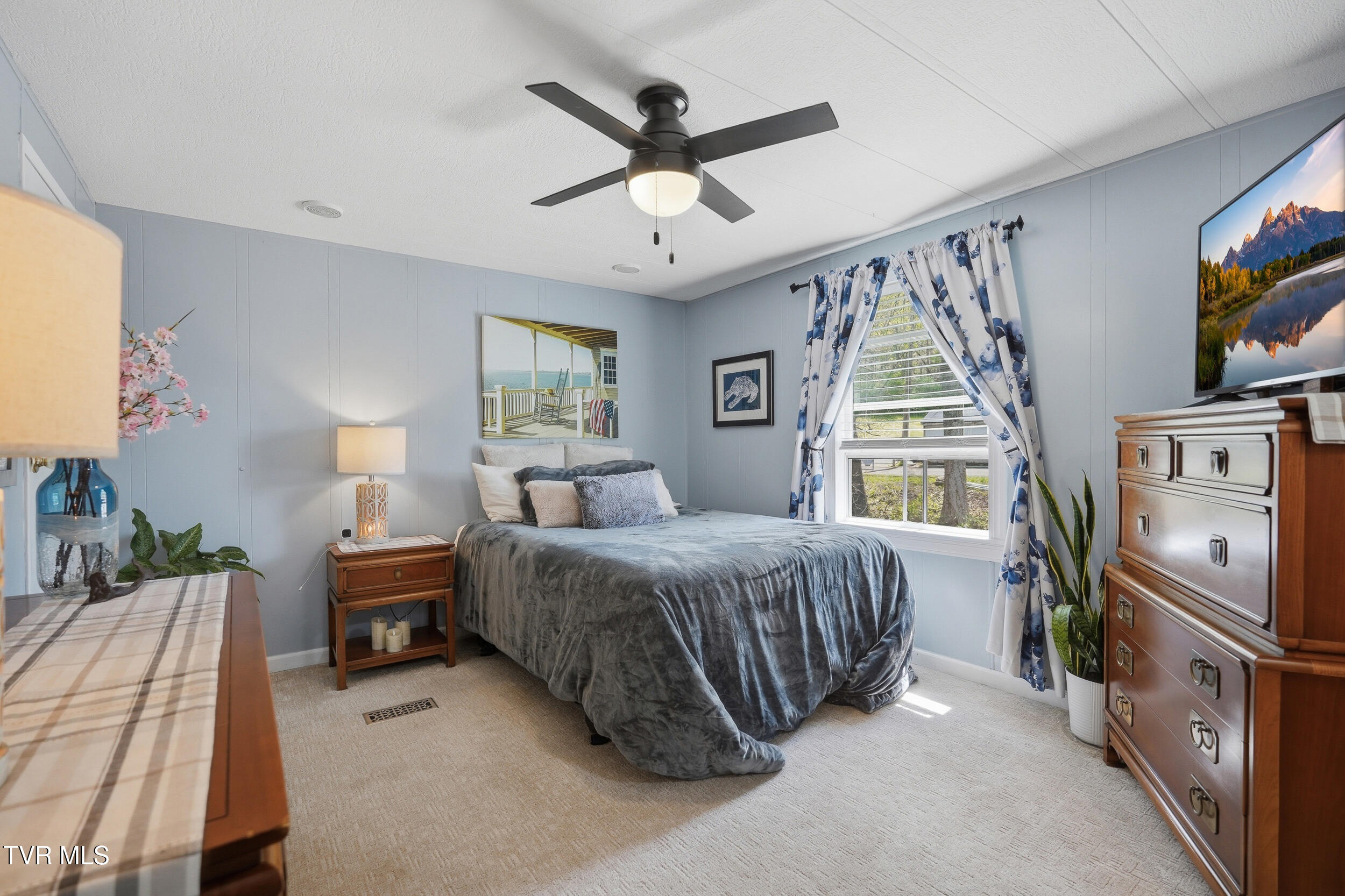 110 Little League Road Northeast Coeburn, VA 24230 - Photo 15 of 40 19_110 little league rd ne-36