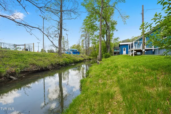 $199,900 | 110 Little League Road Northeast, Coeburn, VA 24230