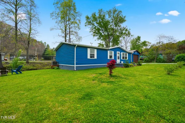 $199,900 | 110 Little League Road Northeast, Coeburn, VA 24230