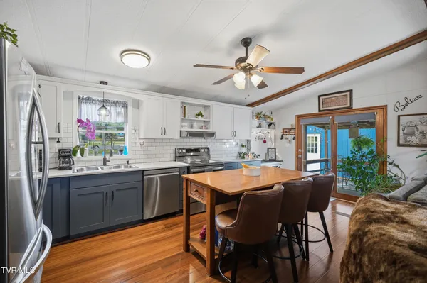 $199,900 | 110 Little League Road Northeast, Coeburn, VA 24230