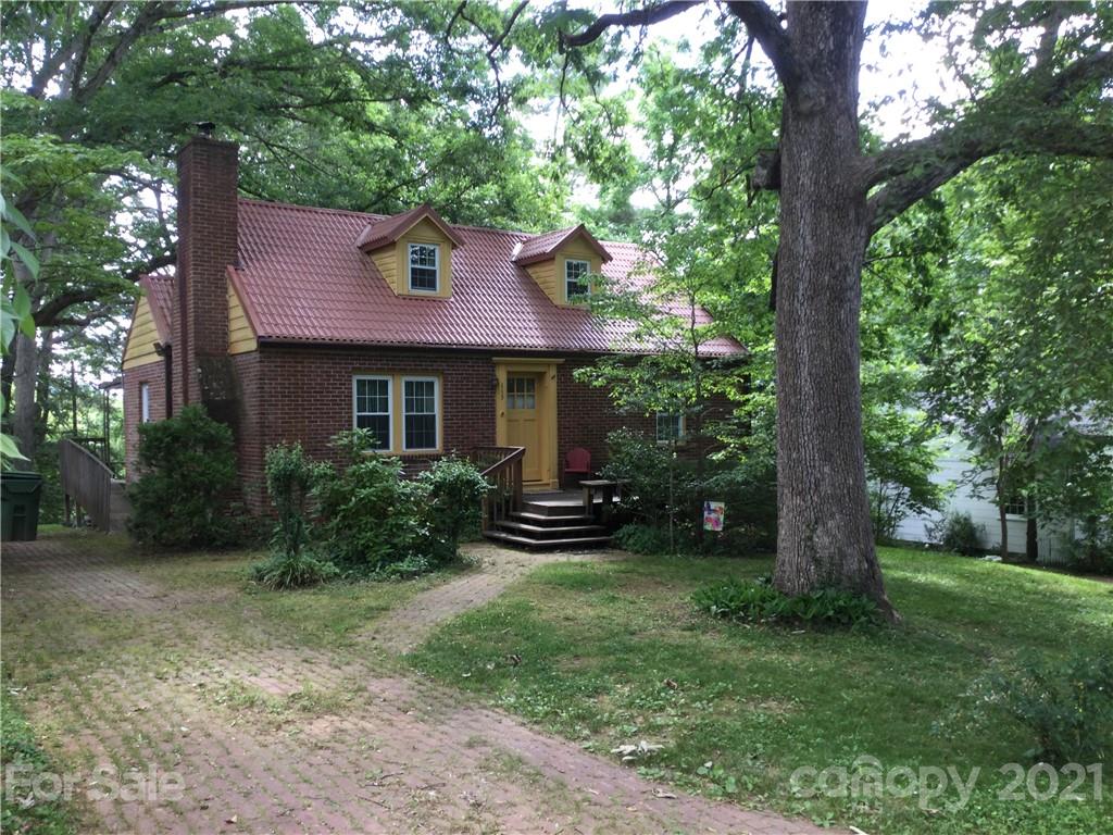 115 Kingsgate Road Asheville, NC 28805 - Photo 1 of 19 Gallery Image 1