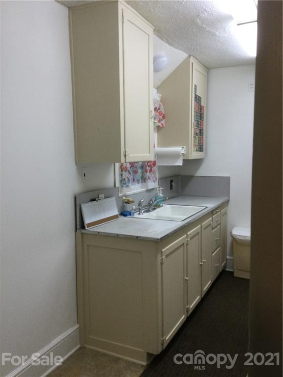 115 Kingsgate Road Asheville, NC 28805 - Photo 14 of 19 Gallery Image 14